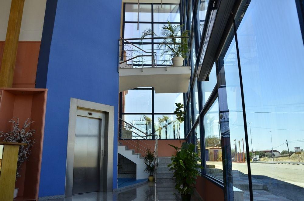 Hotel Los Barruecos By Croma Malpartida de Cáceres Exterior photo